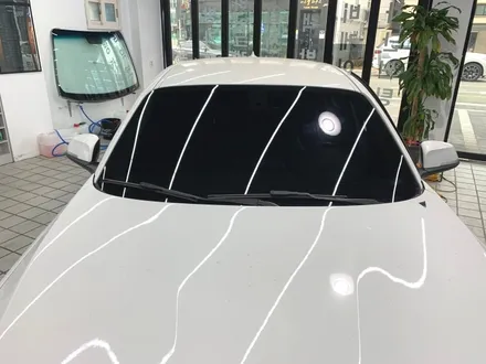 명지썬팅 BMW 118D 전면썬팅 레이노 F95입니다