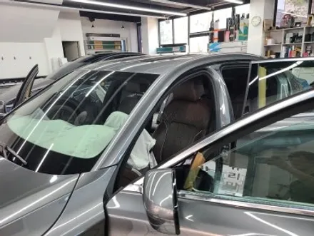 명지 BMW 7시리즈 G11 레이노 썬팅 재시공입니다