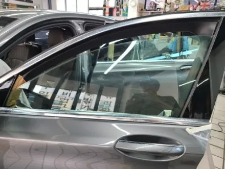 명지 BMW 7시리즈 G11 레이노 썬팅 재시공입니다