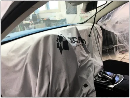 벤츠 C200 레이노 썬팅 재시공입니다