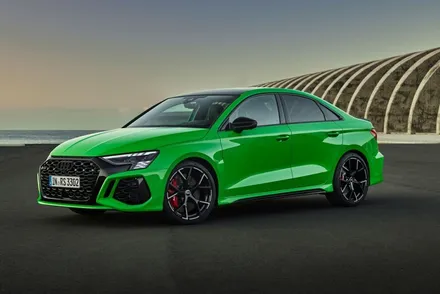 아우디(Audi) RS3 세단 아크라포빅(Akrapovic) 소닉모터스 / 서울 강남