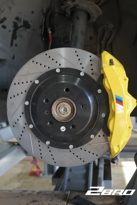 수원 동탄 화성 오산 평택 투브로모터스 합성유 엔진오일 각종 오일 바디킷 튜닝 공임 작업 BMW 5GT 프런트 브레이크 교환 리어 브레이크 도색 / 화성 융건로