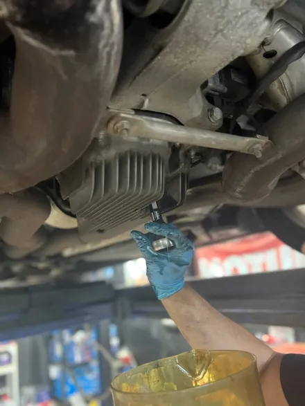 [엔진오일 평택 안성 송탄 천안 아산 당진 서산] 2bro 투브로 BMW M5 100%합성유 엔진오일/디퍼런셜오일 교환 / 화성 융건로