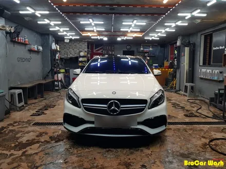 강서구 마곡 지구 벤츠 A45 AMG 자동차 광택 벤츠  강서구 차량 내부 스팀세차장 / 서울 강서