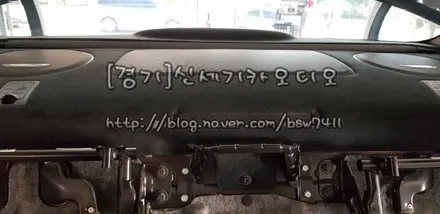 오산동탄송탄수원네비매립경보기블랙박스광각미러블래박스보조밧데리불스원미러세라믹코팅에쿠스기어봉※에쿠스리무진서브우퍼교환시공※ / 평택 오산 안성