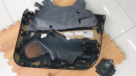 오산카오디오 벤츠 스피커교환시공    오산 동탄 수원 향남 평택 송탄 카오디오 썬팅 블랙박스 네비게이션 경보기 / 평택 오산 안성