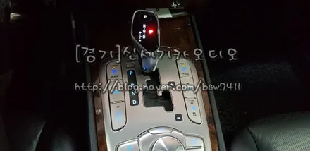 오산동탄송탄수원네비매립블랙박스경보기블랙박스보조밧데리광각미러불스원미러에쿠스기어봉썬팅열차단썬팅※제네시스네비매립및에쿠스기어봉시공※ / 평택 오산 안성