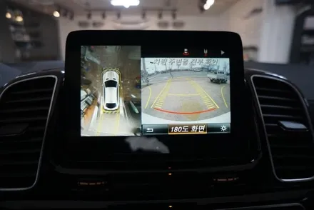 [오산네비게이션]신세기카오디오 벤츠 GLE-350D CSS3 네비게이션매립 및 보조배터리 장착입니다. / 평택 오산 안성