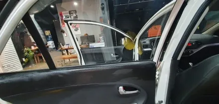 오산 동탄 수원 향남 평택 송탄            기아 올뉴모닝 기존썬팅 제거후 열차단선팅 시공 / 평택 오산 안성