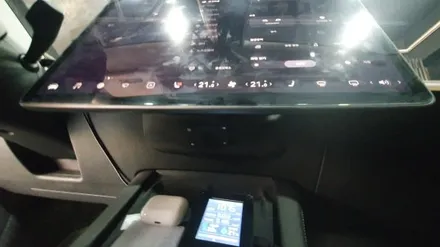 오산 테슬라모델y 위빙모니터시공     오산 동탄 수원 향남 평택 송탄 / 평택 오산 안성