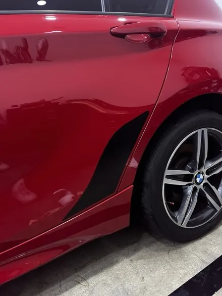 BMW f20 120d 사이드데칼,크롬죽이기(3m 사틴블랙,고광택 블랙) / 수원 영통구 하동