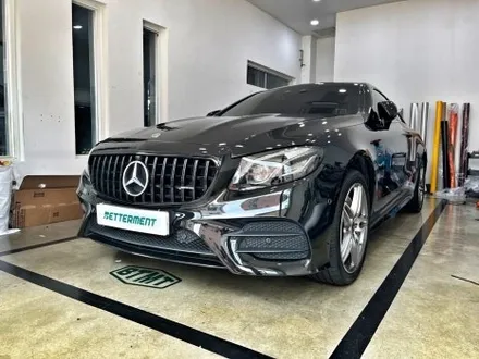 벤츠 w213 e-class coupe 전체크롬죽이기(3m gloss black) / 수원 영통구 하동