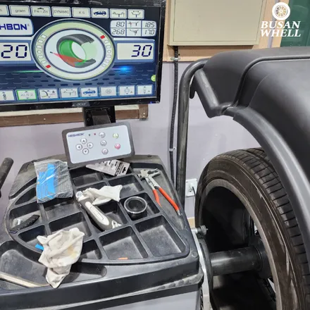 부산 bmw x4 유광블랙 도색은 부산휠과 상의하세요 / 부산 금정, 북구, 동래, 기장, 양산