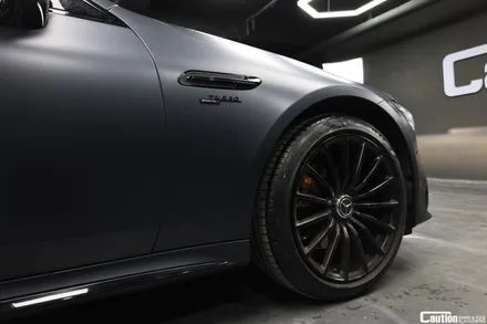 화이트에서 KPMF 무광 마그네틱 블랙 랩핑 / 벤츠 GT43 AMG / 코션랩핑 / 과천시 주암동