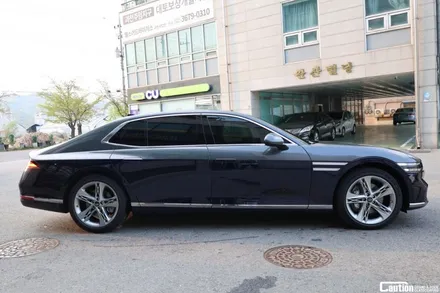제네시스 G90 오너가 선택한 탑폴리에 다크 그레이로 투톤 랩핑 하기 / 과천시 주암동