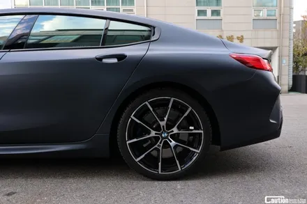 블루에서 KPMF 무광 마그네틱 블랙 / BMW 850i / 코션 래핑 / 과천시 주암동