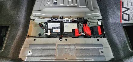 BMW 530i LCI 앞뒤좌우 안전한 주차를 위한 대전보조배터리와 아이나비Z8000 4CH블랙박스 그리고 커넥티드PRO+ / 대전 서구