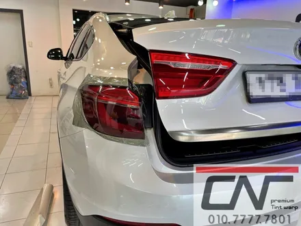 BMW F16 X6 묵직해보이는 뒷태 대전테일램프필름 오라칼 미드그레이 시공 / 대전 서구