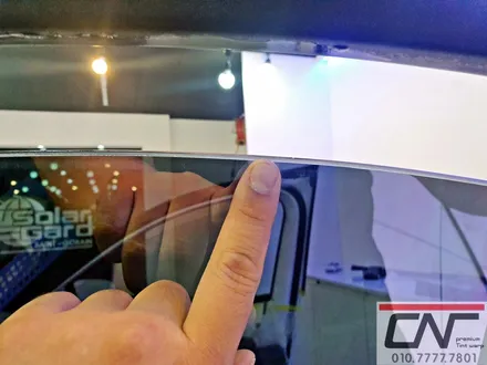 대전솔라가드프리미엄 * 벤츠 W213 E300 빛바랜 필름 제거 후 솔라가드퀀텀 재시공기 / 대전 서구
