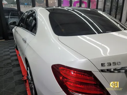 벤츠 E클래스 전체랩핑 차량 사고처리 완료 수원랩핑 전문점 씨앤큐원 / 수원 오목천동