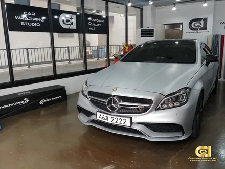 CLS 64AMG의 매트한 변신 수원 자동차 랩핑 전문점 씨앤큐원에서 매트 실버 메탈릭 전체랩핑 시공기! / 수원 오목천동