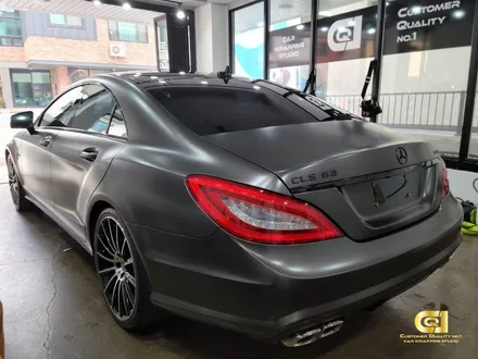 벤츠 CLS 63AMG 새틴 다크 바사트 전체랩핑 시공기 수원 자동차 랩핑 전문점 씨앤큐원 에서! / 수원 오목천동
