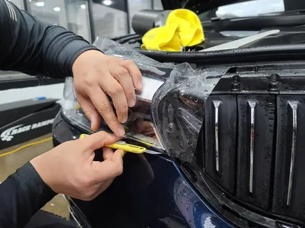 BMW 520d 생활보호 패키지로 차량 보호하기 추가 시공 크롬 죽이기! 수원 자동차 랩핑 전문점 씨앤큐원 에서 / 수원 오목천동