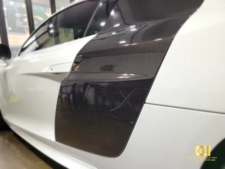 아우디 R8 v10 리얼카본 패키지 랩핑 시공 수원랩핑 전문점 씨앤큐원 에서 / 수원 오목천동