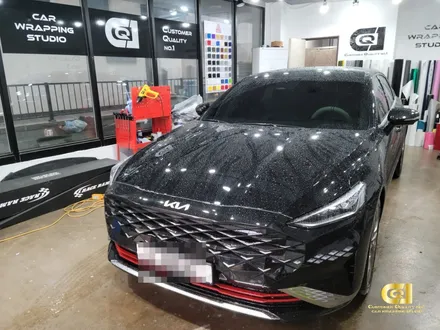 기아 K8 크롬죽이기 시공으로 올블랙 K8 완성! 수원랩핑 전문점 씨앤큐원 에서 / 수원 오목천동