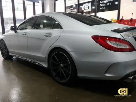 CLS 64AMG의 매트한 변신 수원 자동차 랩핑 전문점 씨앤큐원에서 매트 실버 메탈릭 전체랩핑 시공기! / 수원 오목천동