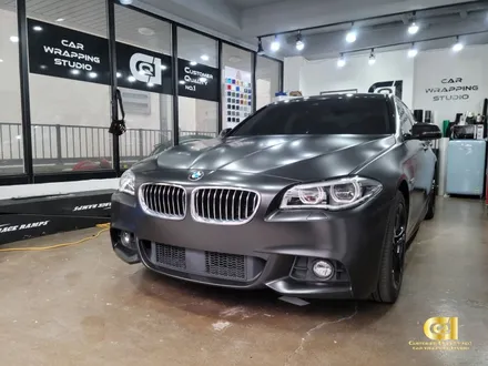 BMW 520d 새틴블랙 전체랩핑시공기! 수원랩핑 전문점 씨앤큐원에서 시공 완료 / 수원 오목천동