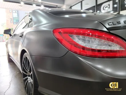 벤츠 CLS 63AMG 새틴 다크 바사트 전체랩핑 시공기 수원 자동차 랩핑 전문점 씨앤큐원 에서! / 수원 오목천동