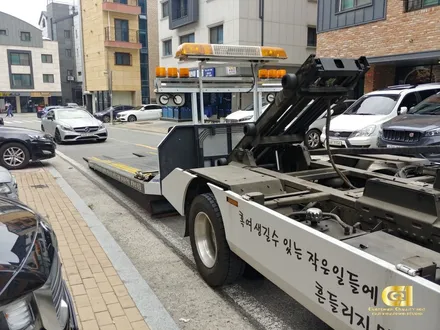 CLS 64AMG의 매트한 변신 수원 자동차 랩핑 전문점 씨앤큐원에서 매트 실버 메탈릭 전체랩핑 시공기! / 수원 오목천동