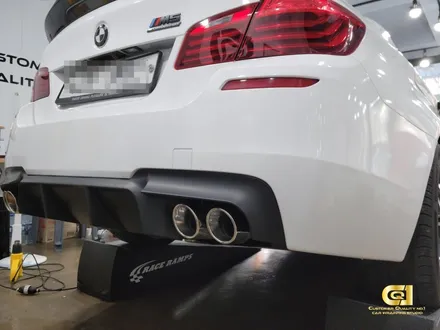BMW 5시리즈 디퓨저 포인트랩핑 시공으로 드레스업 완료! 수원랩핑 전문점 씨앤큐원 에서 / 수원 오목천동