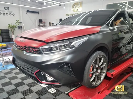 기아 K3 GT 새틴블랙 전체랩핑과 크롬죽이기 시공완료 수원랩핑 씨앤큐원에서 / 수원 오목천동