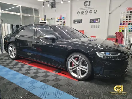 아우디 S8 고광택 사파이어 블루 전체랩핑 시선집중! 커스텀 S8 완성 수원자동차랩핑 씨앤큐원 / 수원 오목천동
