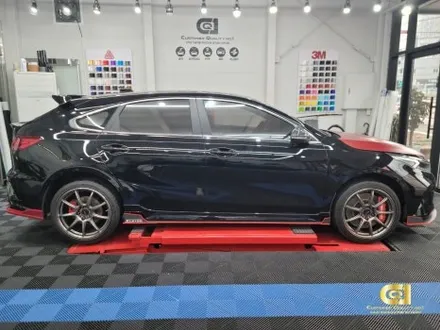 기아 K3 GT 새틴블랙 전체랩핑과 크롬죽이기 시공완료 수원랩핑 씨앤큐원에서 / 수원 오목천동