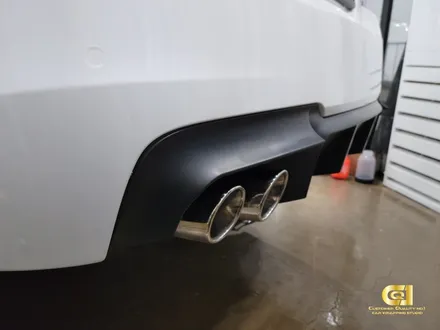 BMW 5시리즈 디퓨저 포인트랩핑 시공으로 드레스업 완료! 수원랩핑 전문점 씨앤큐원 에서 / 수원 오목천동