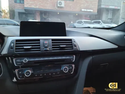 BMW 실내랩핑 시공으로 드라이빙 감성 업그레이드 수원랩핑 전문점 씨앤큐원 에서 / 수원 오목천동