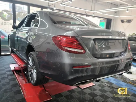 벤츠 E클래스 전체랩핑 차량 사고처리 완료 수원랩핑 전문점 씨앤큐원 / 수원 오목천동