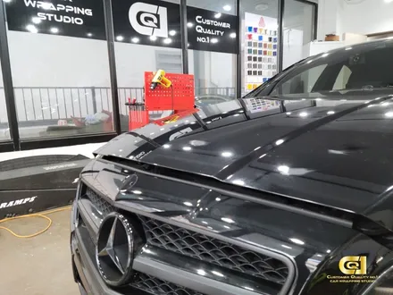 벤츠 CLS 63AMG 새틴 블랙락그레이 전체랩핑 시공기 수원랩핑 전문점 씨앤큐원 에서 / 수원 오목천동