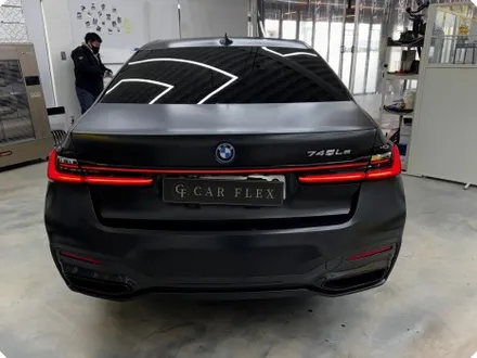 BMW G12 7시리즈 블랙팩 부천 전체 랩핑 강력한 포스로 변화된 시공 / BMW / 7시리즈 / 서울 강서구