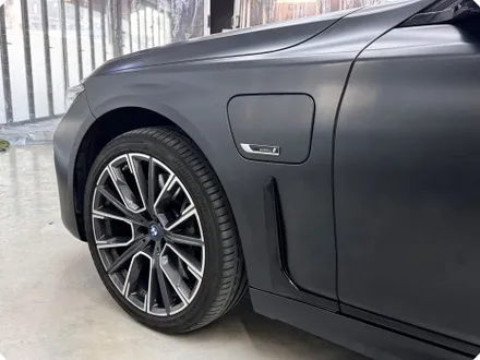 BMW G12 7시리즈 블랙팩 부천 전체 랩핑 강력한 포스로 변화된 시공 / BMW / 7시리즈 / 서울 강서구