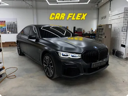 BMW G12 7시리즈 블랙팩 부천 전체 랩핑 강력한 포스로 변화된 시공 / BMW / 7시리즈 / 서울 강서구
