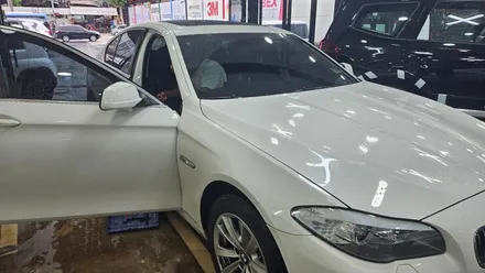 수입차 블랙박스, 하이패스 설치)구형 BMW520d F바디 하이패스, 블랙박스 설치 / 영등포구 문래동