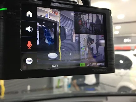 영등포 현대 i30 후방카메라 장착/한세통상 5인치 후방룸미러장착/아이나비V700장착/HD후방카메라장착 / 영등포구 문래동