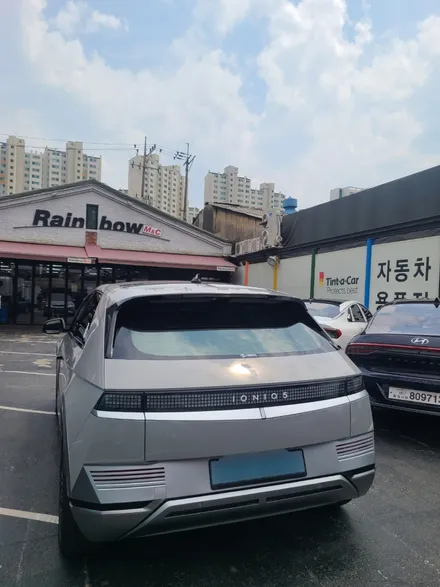 아이오닉5) 장기렌트 아이오닉5 반사필름 썬팅 -레인보우 V70썬팅/ 갓성비 반사필름으로 시공하세요. / 서울 양천, 구로, 강서, 영등포, 부천