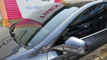 영등포 테슬라 모델Y주니퍼 후퍼옵틱 클래식 깔끔하고 얌전한 느낌으로 썬팅 완성. / 영등포구 문래동