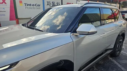 영등포 썬팅) EV5 아이보리 실버와 잘 어울리는 반사필름으로 시공 완료. / 영등포구 문래동