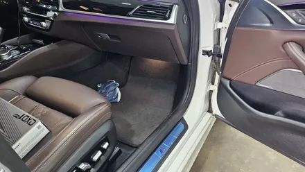 영등포 BMW530i 블랙박스 교체 (순정형에서 사재품 아이나비로 교체) / 영등포구 문래동